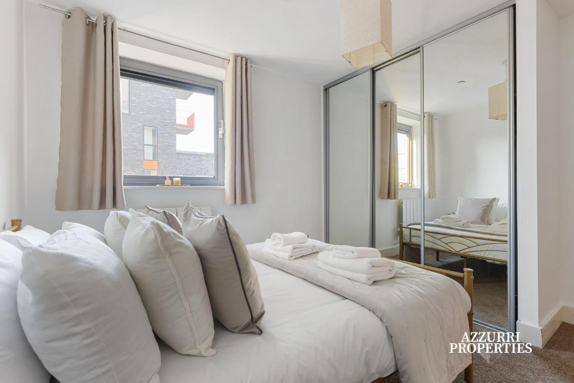 Short At Millharbour Apartment